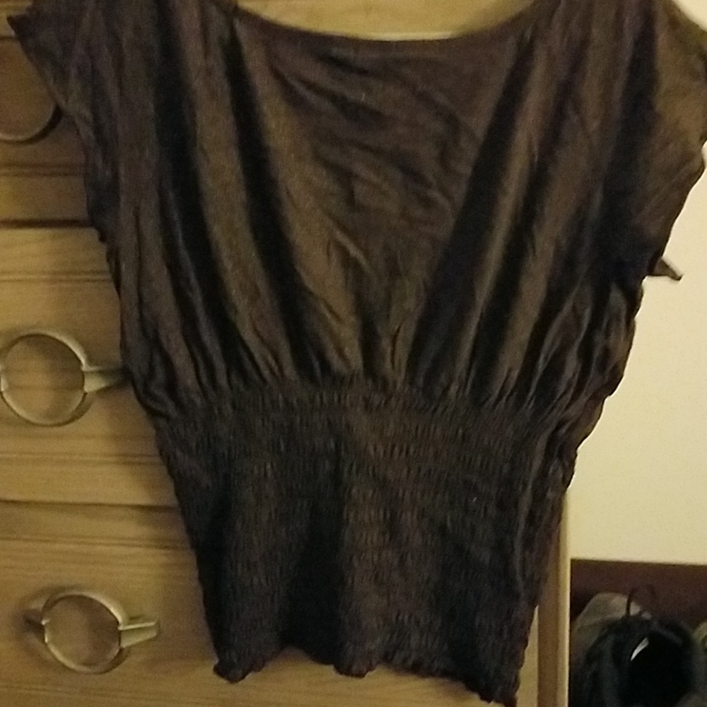 Top - Picture 2 of 2